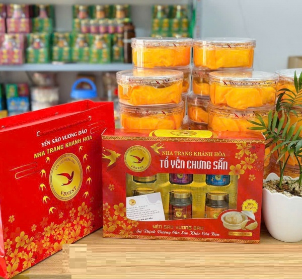 Set Quà 6 Hũ Yến Chưng Nhân Sâm Hoàng Gia – Món Quà Sức Khỏe Cao Cấp